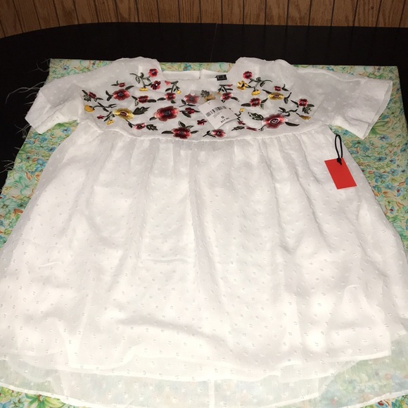 4/$10🌻🌻White & multi color floral forever 21 dress - Picture 4 of 6